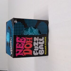Nee doh Fuzz Ball Flower Power BLUE